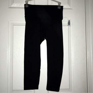 NEW with tags Old Navy Leggings cropped SZ S